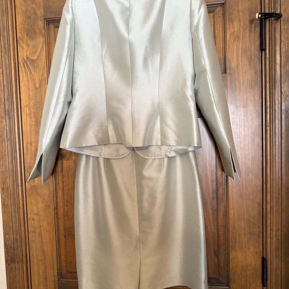 Albert Nipon Suit - image 2